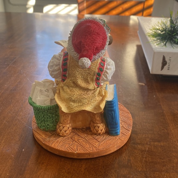 Cheryl Ann Santa - Picture 3 of 5